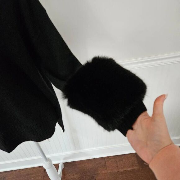 Magaschoni 100% Cashmere Black Fur-Lined Turtleneck Sweater Size Small - Picture 2 of 7